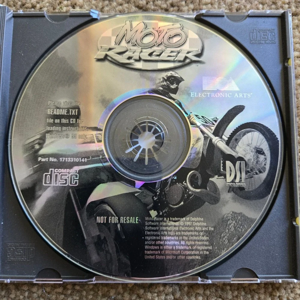 Moto Racer PC Windows 95 1997 Electronic Arts EA Racing Game Disc Only